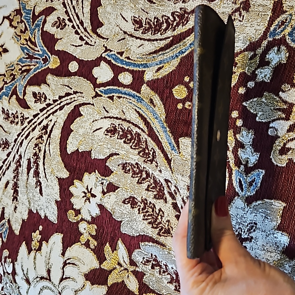Louis Vuitton Sarah Wallet - Picture 5 of 12